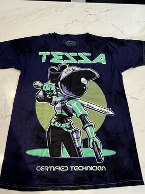 TESSA Murder Drones Graphic Tee size Small